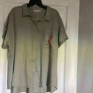 Women button down shirt,color sea grass,size XXL,